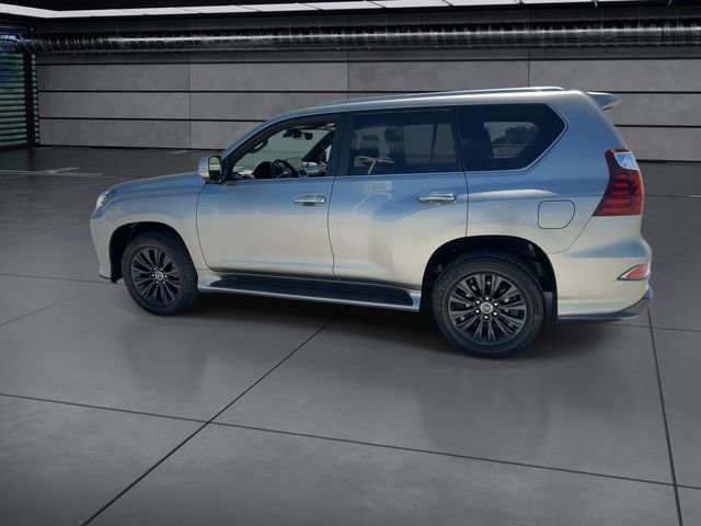 Used 2022 Lexus GX 460 Luxury w/ Sport Design Package image 5