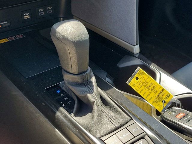 Used 2026 Toyota Camry LE FWD image 25