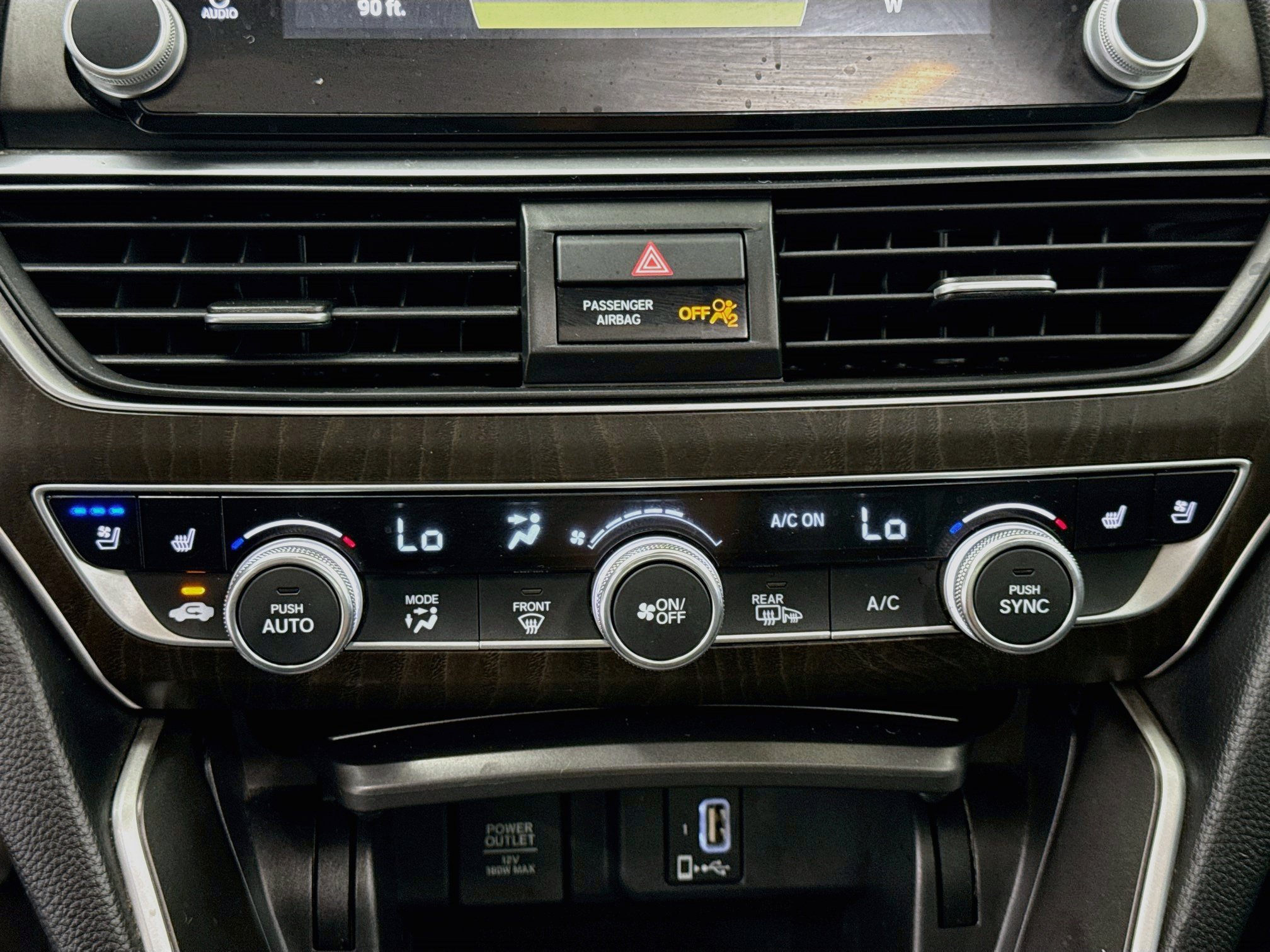 Used 2018 Honda Accord Touring image 24