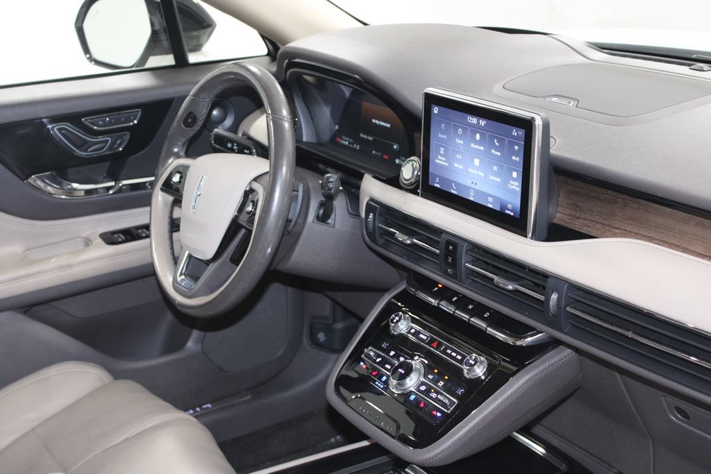Used 2020 Lincoln Corsair Reserve w/ Equipment Group 202A AWD/4WD image 32