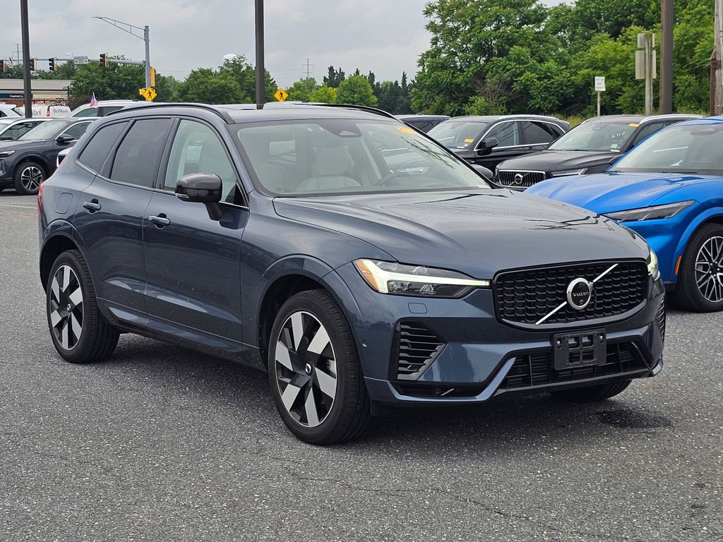 Used 2024 Volvo XC60 T8 Ultimate w/ Climate Package AWD/4WD image 1