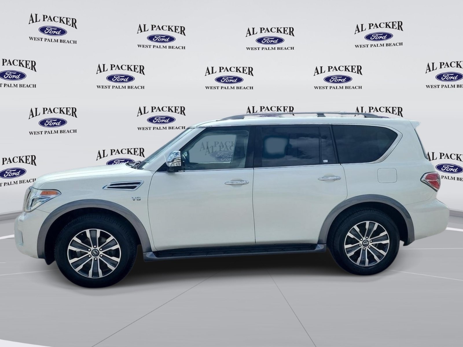 Used 2018 Nissan Armada SL w/ Premium Package RWD image 2