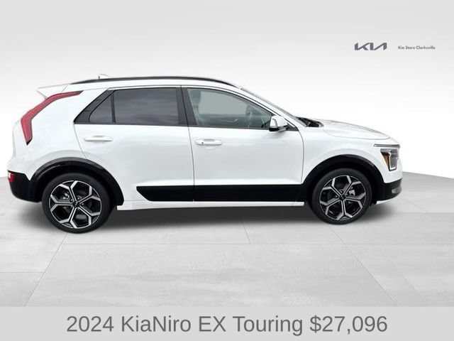 Used 2024 Kia Niro EX Touring FWD image 9