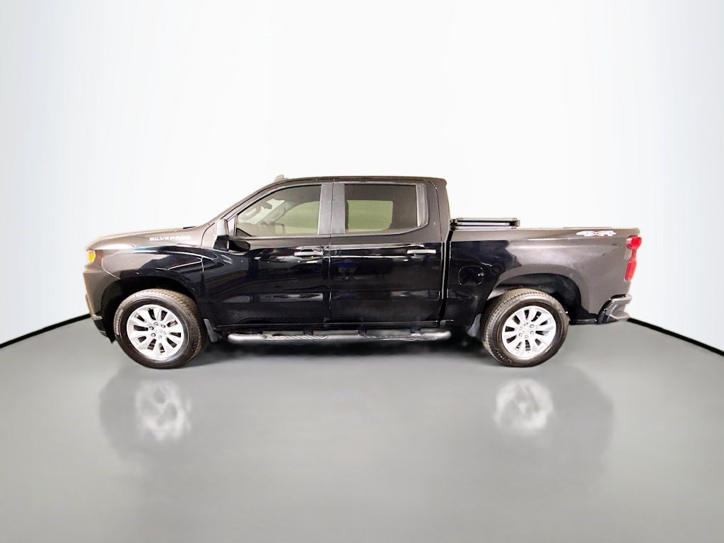 Used 2019 Chevrolet Silverado 1500 Custom w/ Custom Value Package AWD/4WD image 6