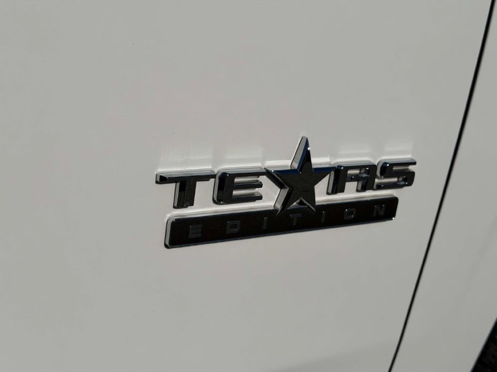 Used 2023 Chevrolet Tahoe Premier w/ Advanced Technology Package AWD/4WD image 8