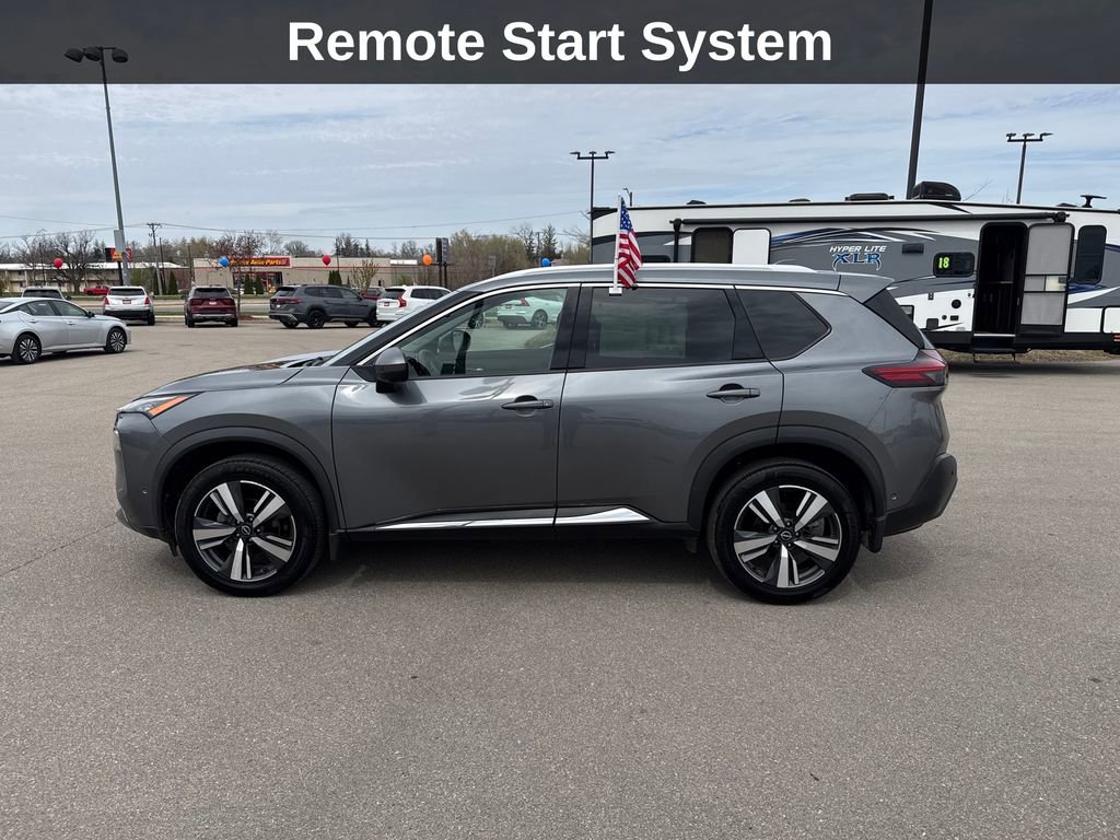 Used 2023 Nissan Rogue SL w/ SL Premium Package image 2