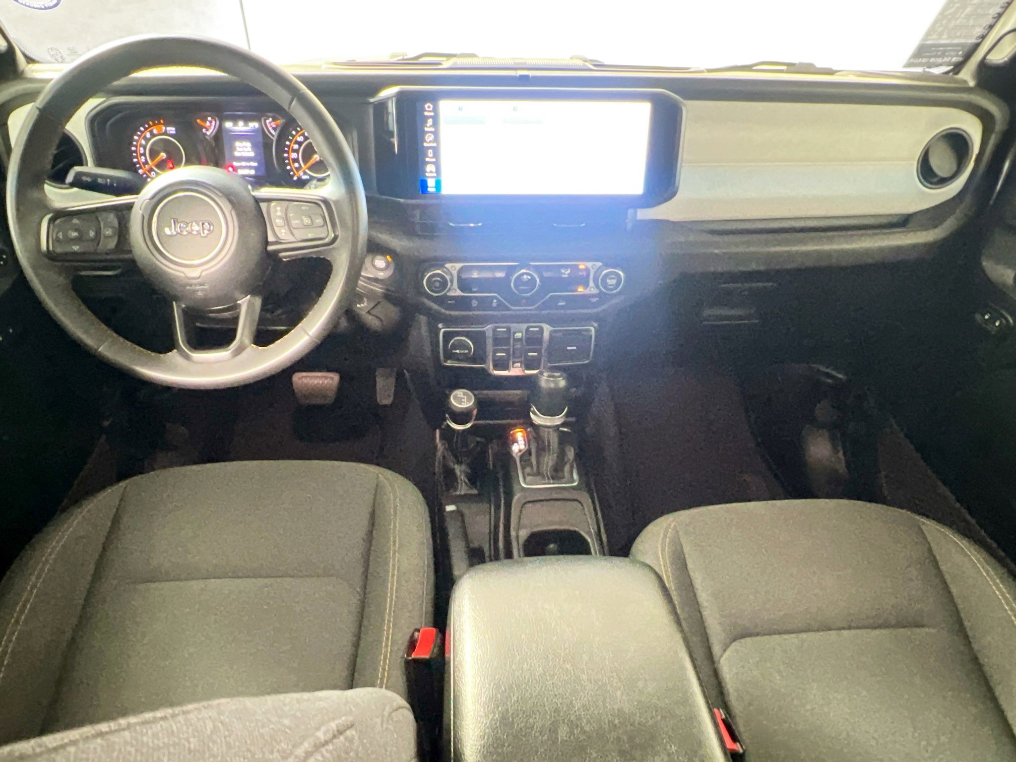 Used 2024 Jeep Wrangler Sport S image 30