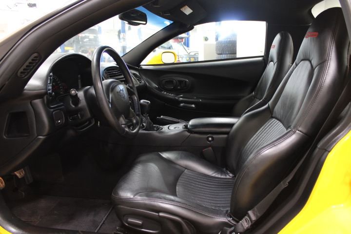 Used 2002 Chevrolet Corvette Z06 w/ Memory Pkg RWD image 15