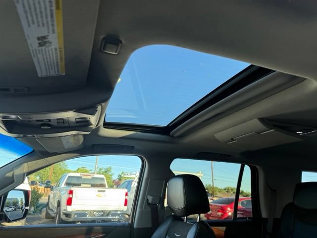 Used 2016 Cadillac Escalade Luxury AWD/4WD image 26