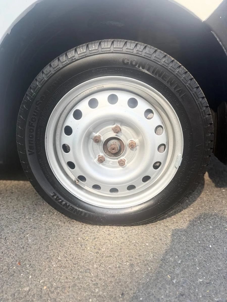 Used 2017 Nissan NV200 S FWD image 23
