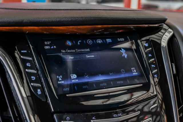 Used 2018 Cadillac Escalade ESV Premium Luxury AWD/4WD image 31