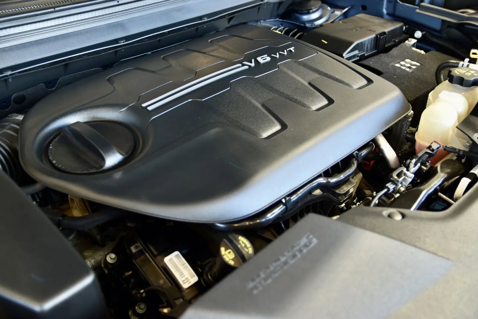 Used 2019 Jeep Cherokee Limited image 29