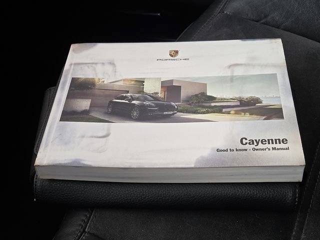 Used 2017 Porsche Cayenne Platinum Edition image 26