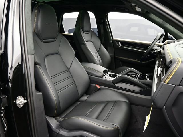 New 2026 Porsche Cayenne Turbo image 22