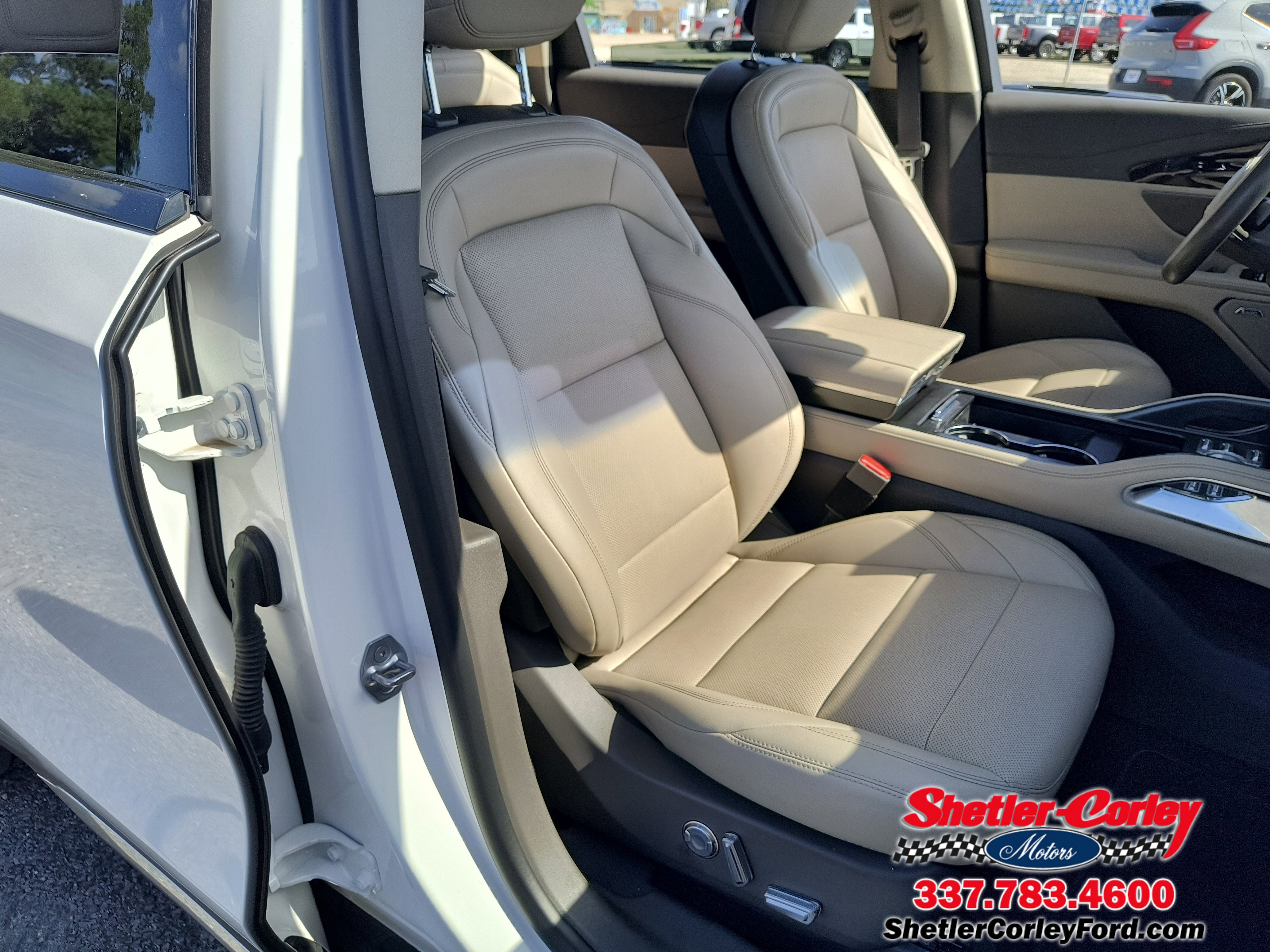 Used 2024 Lincoln Nautilus Premier w/ Equipment Group 102A image 24