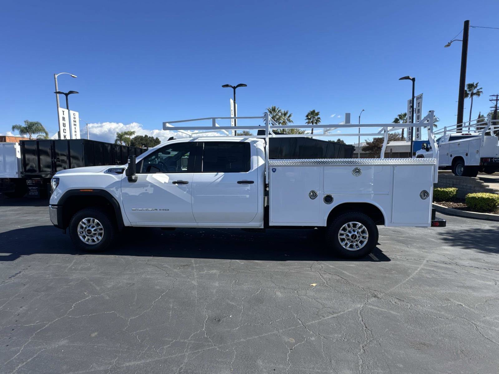 New 2026 GMC Sierra 2500 Pro w/ Convenience Package image 8
