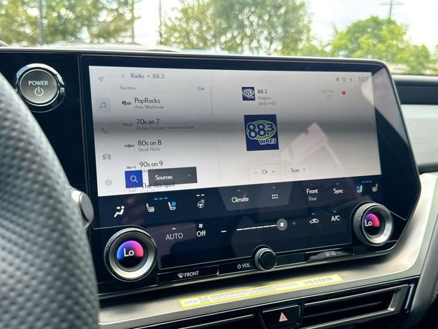 New 2026 Lexus TX 500h AWD image 32