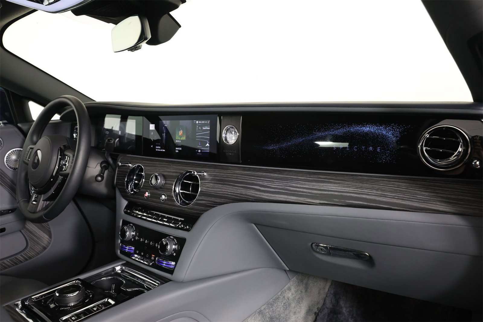 Used 2024 Rolls-Royce Spectre w/ Spectre Launch Package image 25