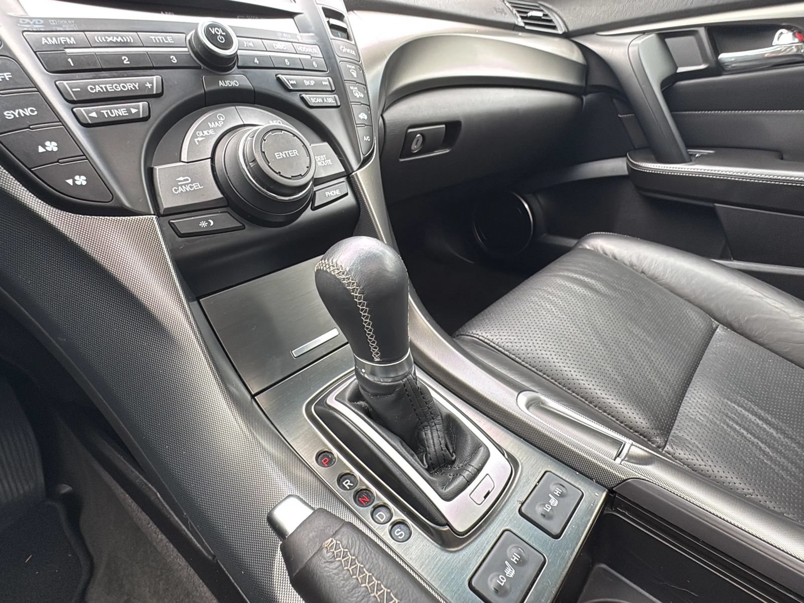 Used 2012 Acura TL SH-AWD image 16