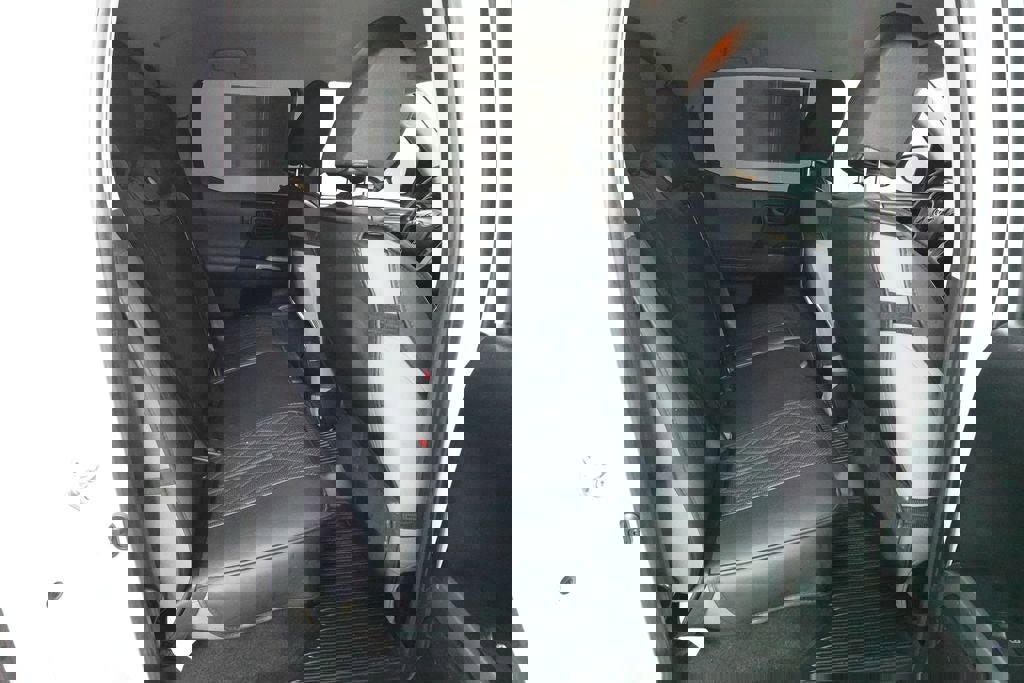 Used 2020 Toyota Tacoma SR5 image 25