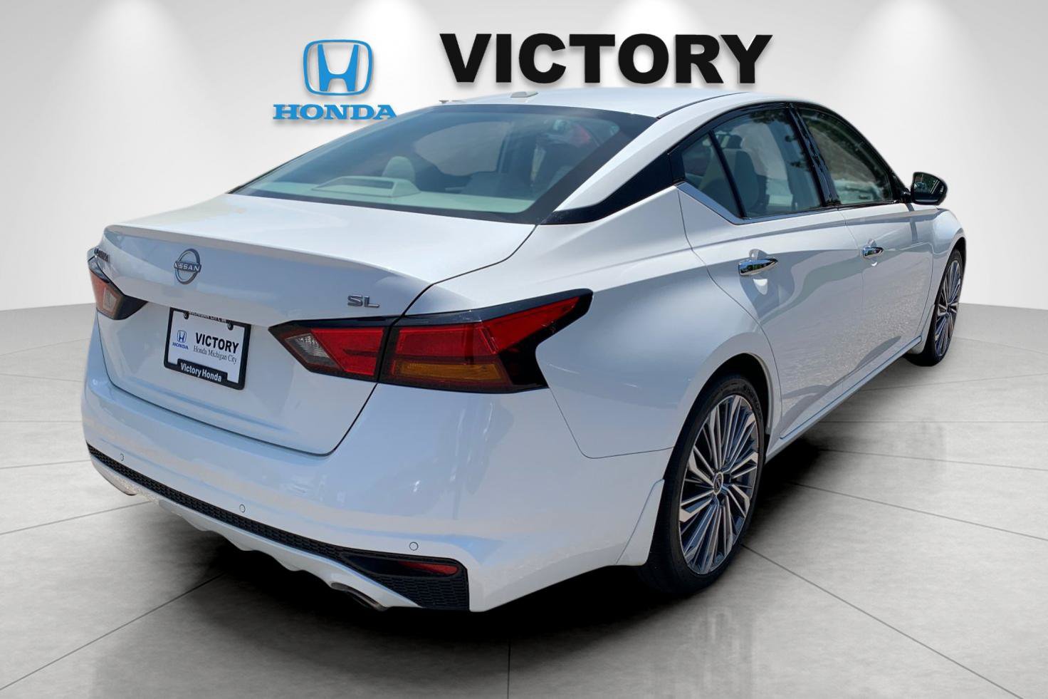 Used 2024 Nissan Altima 2.5 SL FWD image 5