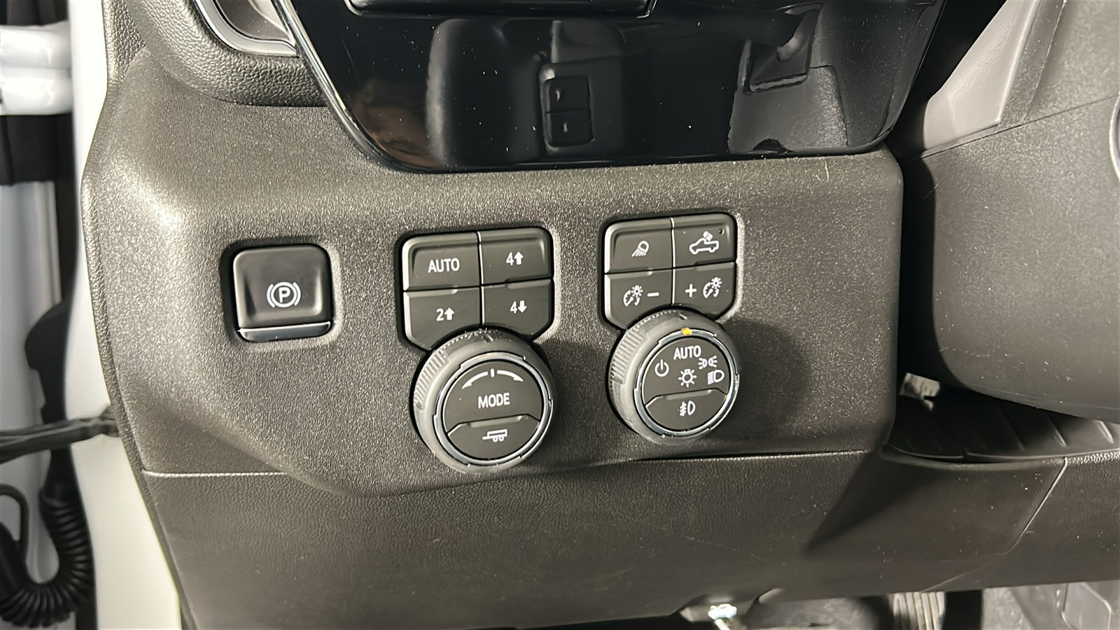 New 2026 Chevrolet Silverado 1500 LTZ AWD/4WD image 23