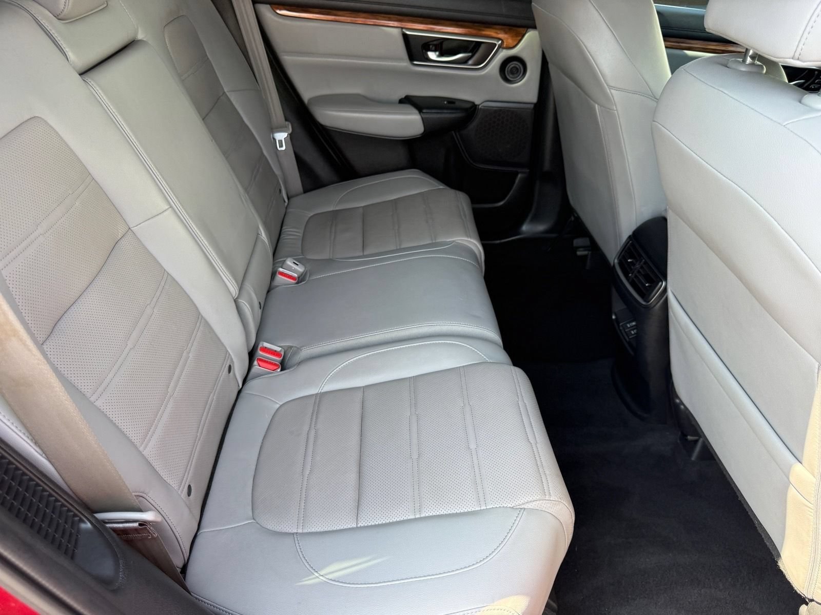Used 2022 Honda CR-V Touring image 31