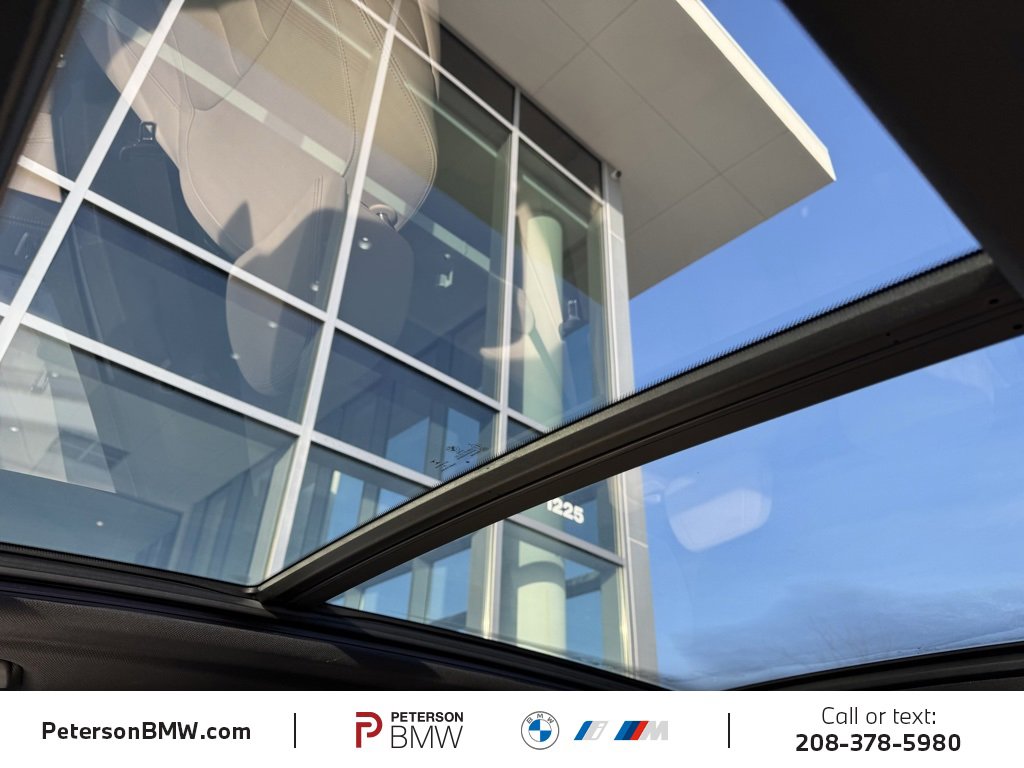 Used 2022 BMW X5 xDrive40i w/ Luxury Seating Package image 32