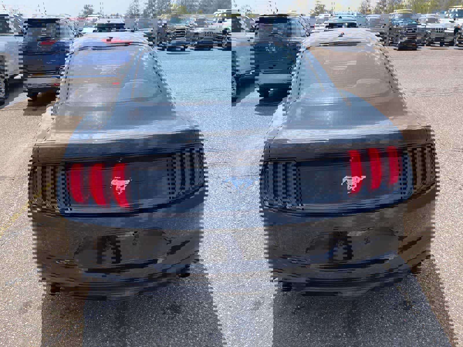 Used 2019 Ford Mustang Coupe RWD image 13