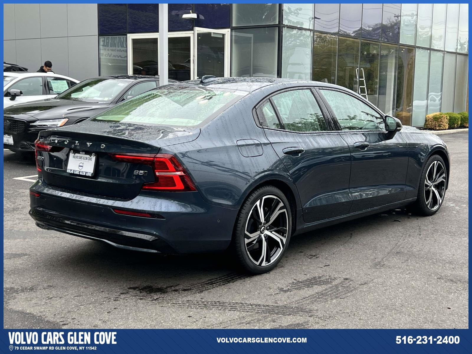 Used 2024 Volvo S60 B5 Ultimate w/ Climate Package AWD/4WD image 6