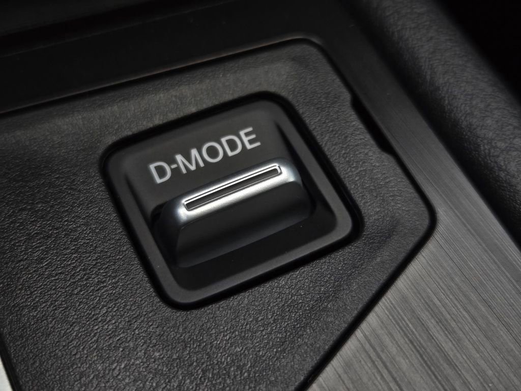 New 2026 Nissan Kicks SV image 23