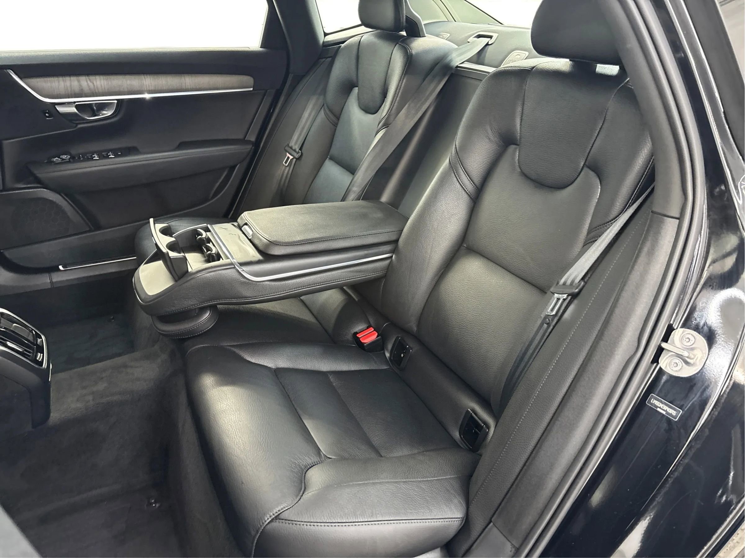 Used 2024 Volvo S90 B6 Plus AWD/4WD image 14