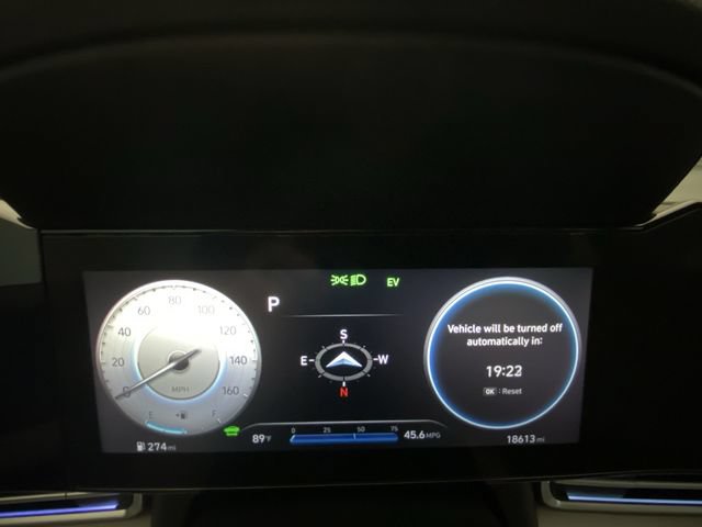 Used 2023 Hyundai Elantra Limited FWD image 15