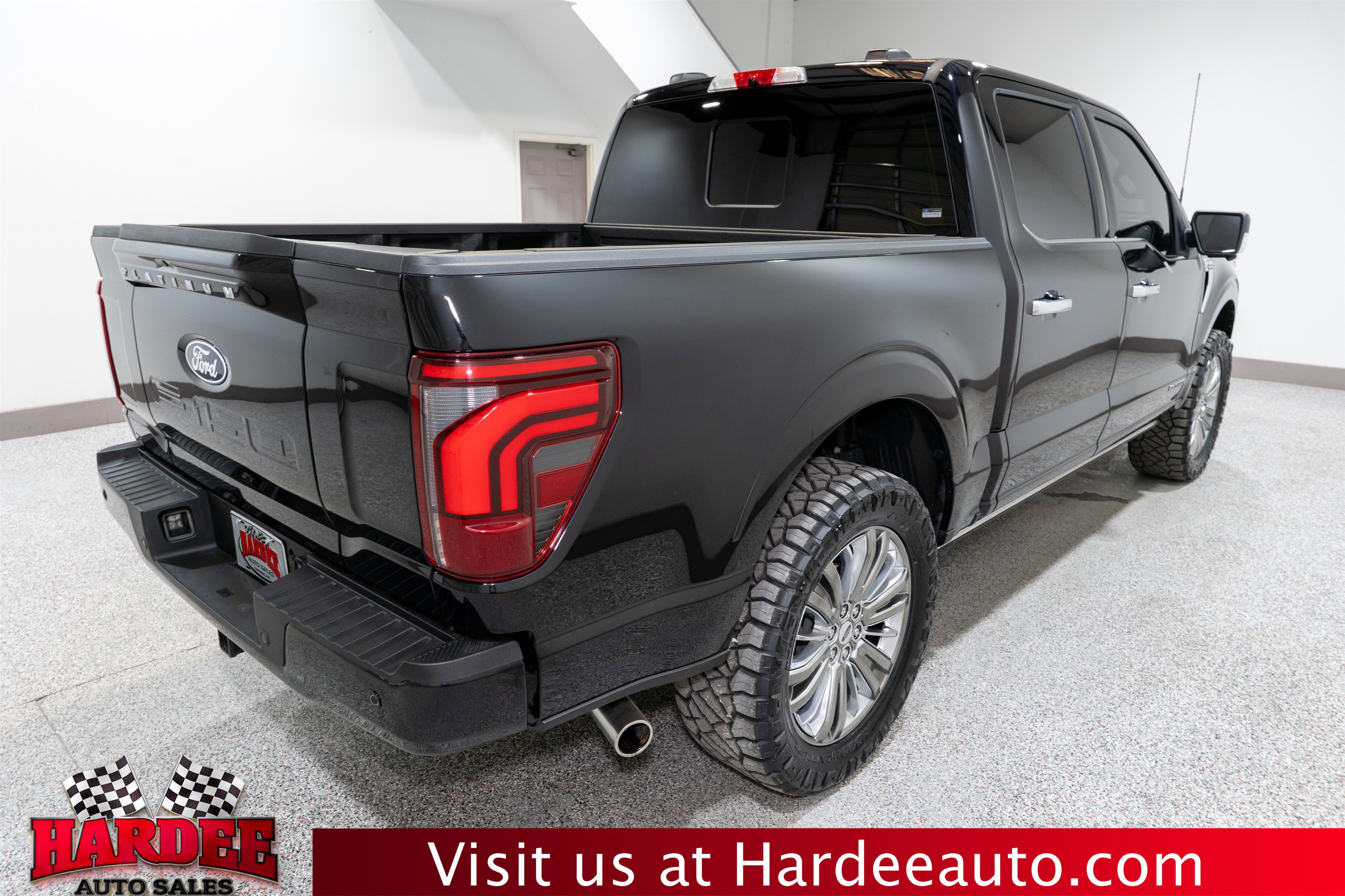 Used 2024 Ford F150 Platinum w/ Equipment Group 703A Plus image 5