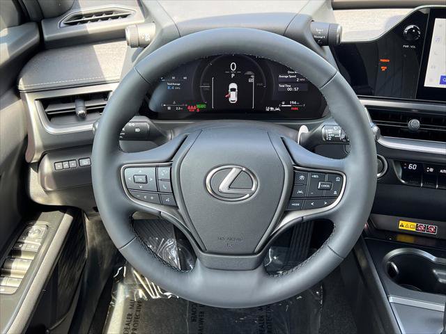 Certified 2026 Lexus UX 300h FWD image 18