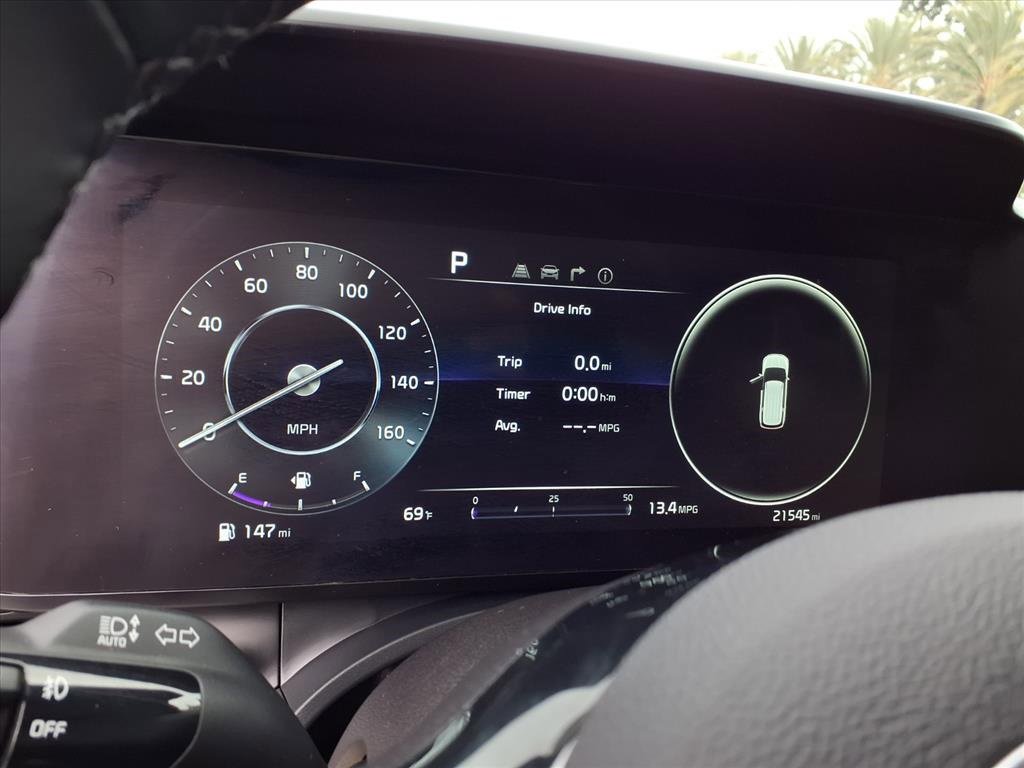 Certified 2024 Kia Carnival SX image 13