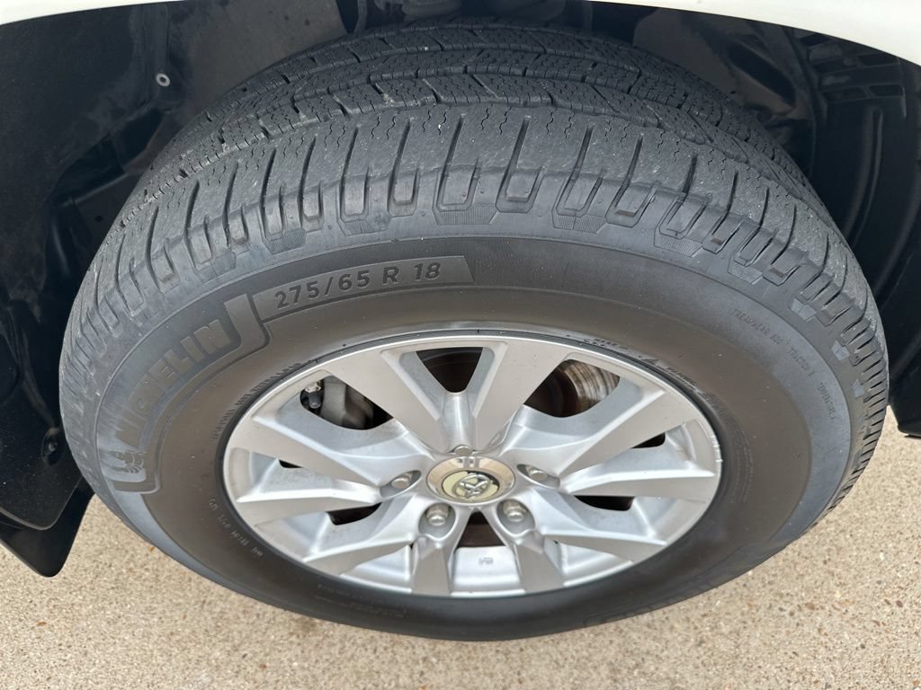 Used 2018 Toyota Land Cruiser AWD/4WD image 19