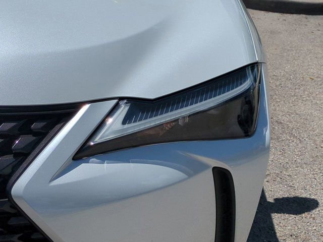 Used 2023 Lexus UX 250h FWD w/ Accessory Package (Z2) image 10