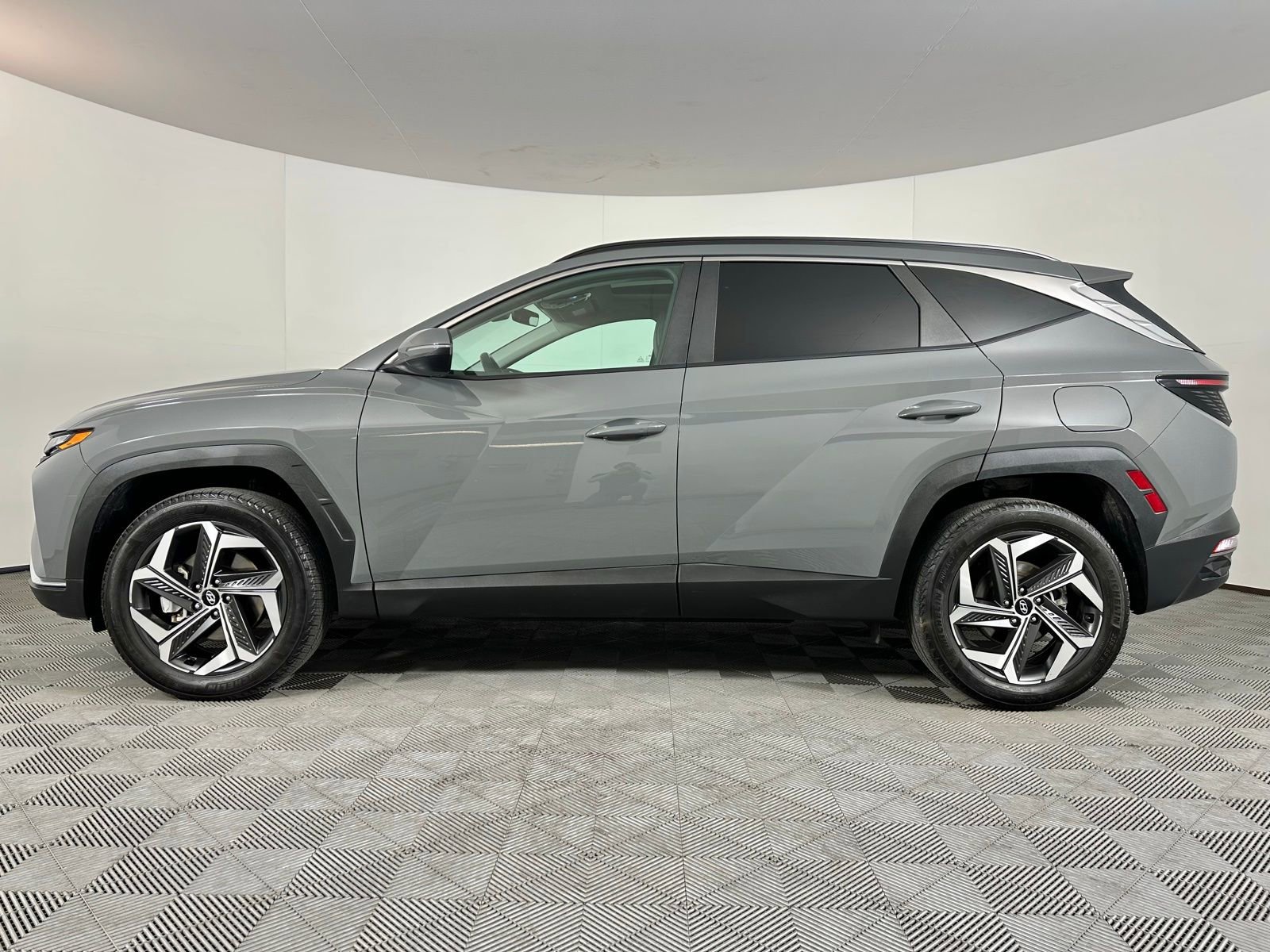 Used 2024 Hyundai Tucson SEL w/ Convenience Package image 18