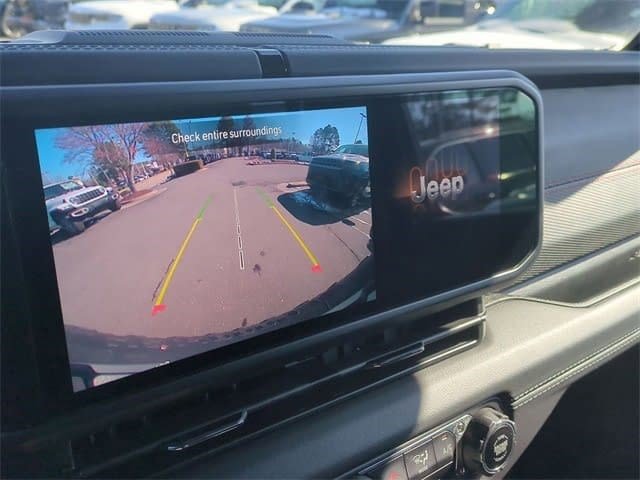 Used 2025 Jeep Wrangler Unlimited Rubicon image 13