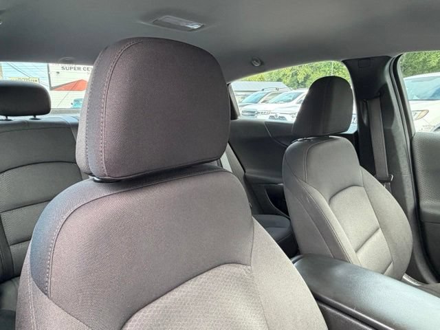 Used 2020 Chevrolet Malibu RS FWD image 32