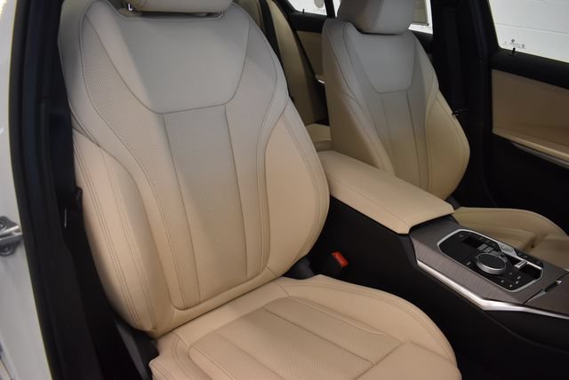 New 2026 BMW 330i xDrive Sedan w/ Convenience Package AWD/4WD image 6