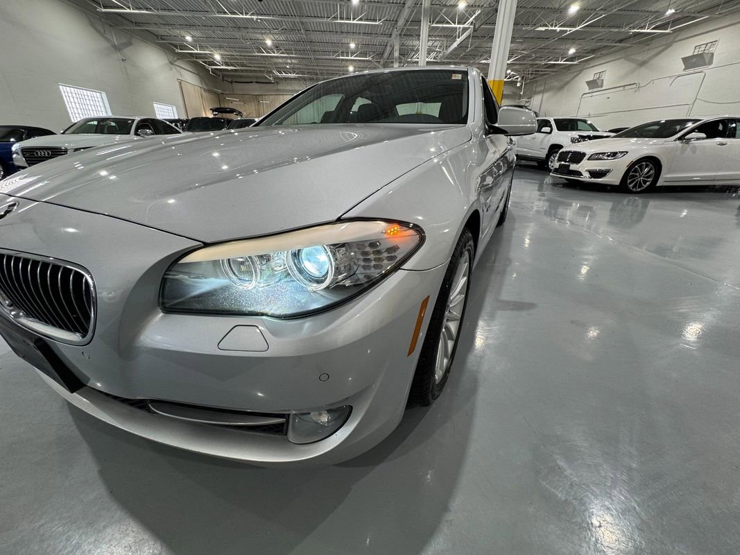 Used 2011 BMW 535i xDrive Sedan image 48