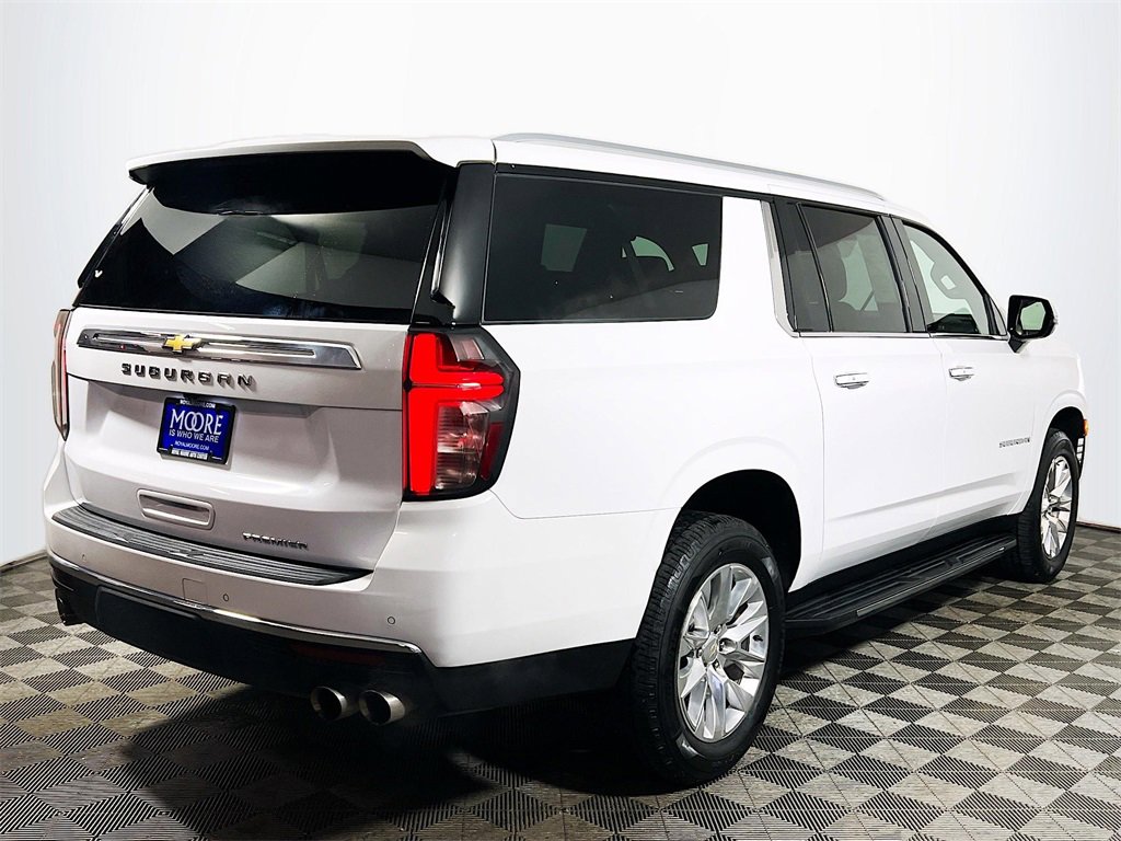 Used 2023 Chevrolet Suburban Premier image 8