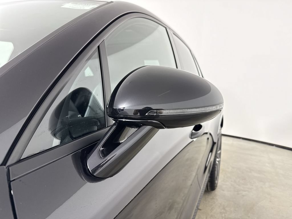 New 2026 Porsche Macan AWD/4WD image 12