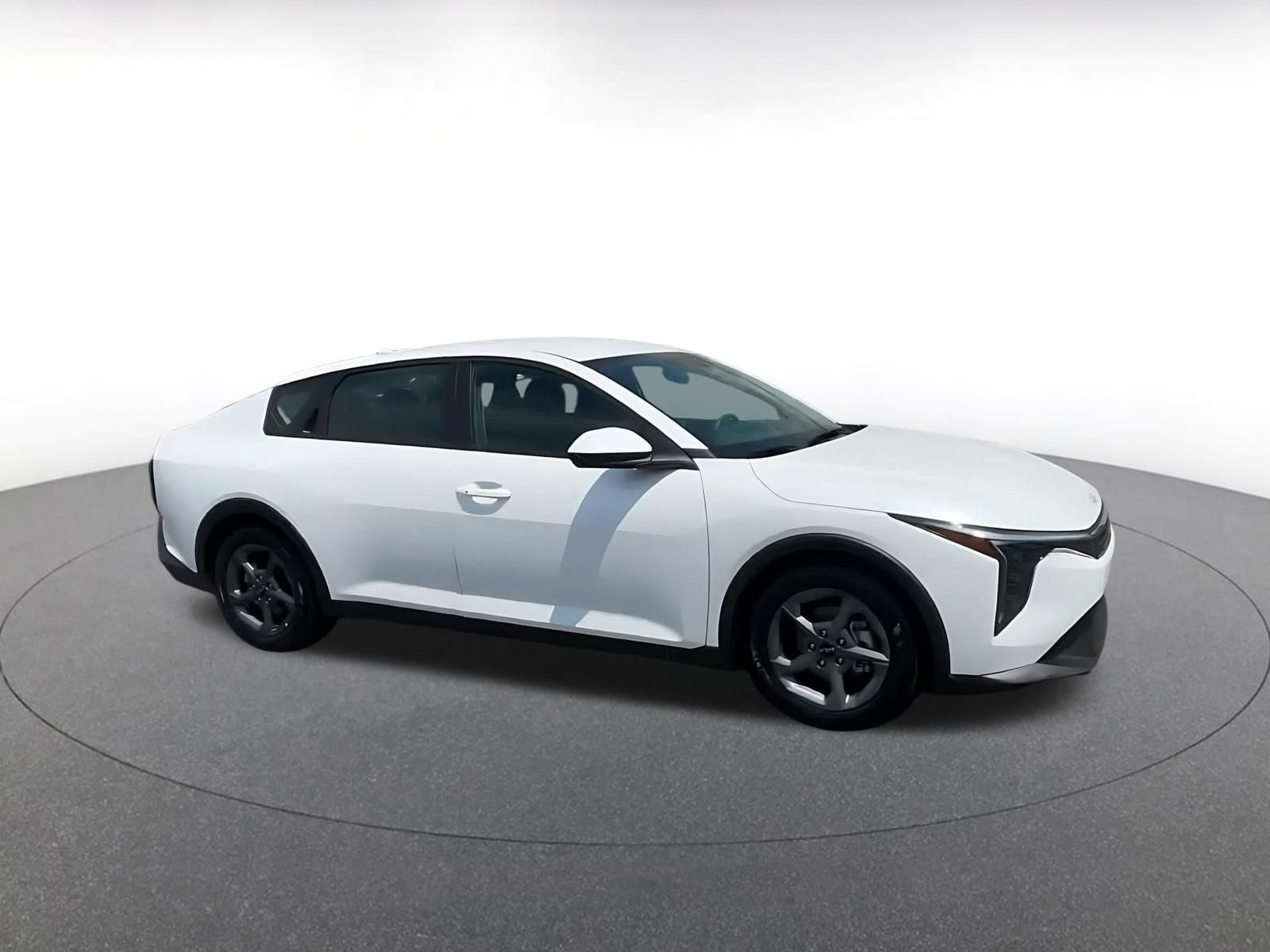 Used 2026 Kia K4 FWD image 2