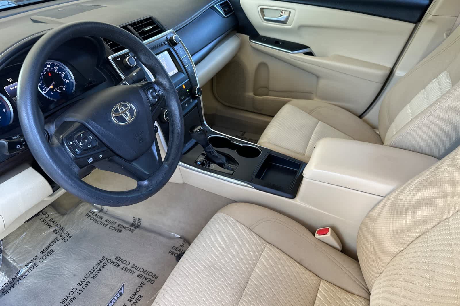 Used 2017 Toyota Camry LE FWD image 11