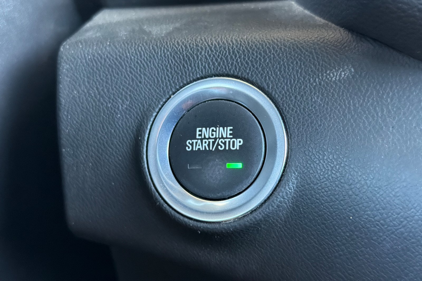 Used 2024 GMC Terrain SLE FWD image 28