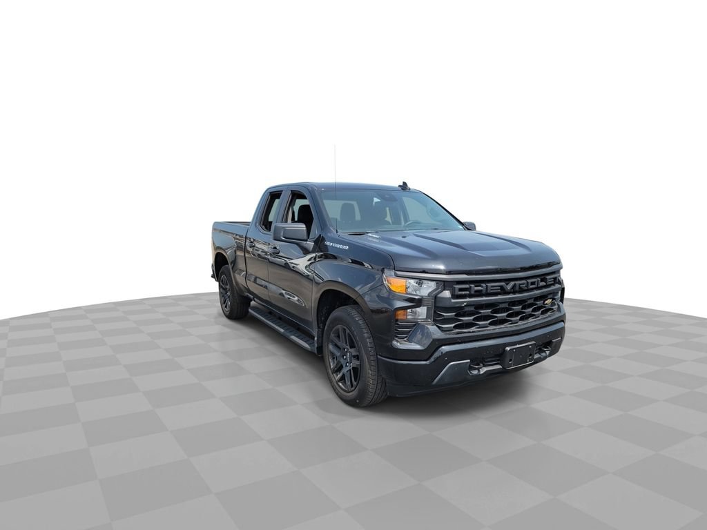 Certified 2026 Chevrolet Silverado 1500 Custom RWD image 2