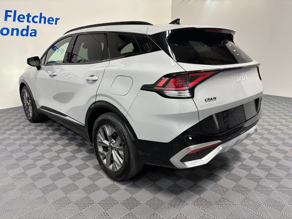 Used 2025 Kia Sportage SX FWD image 3